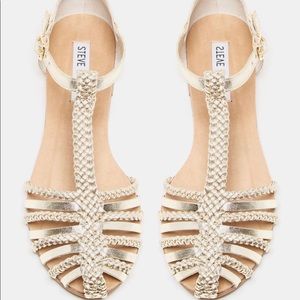 ✨Steve Madden Gold Stunning Flats✨